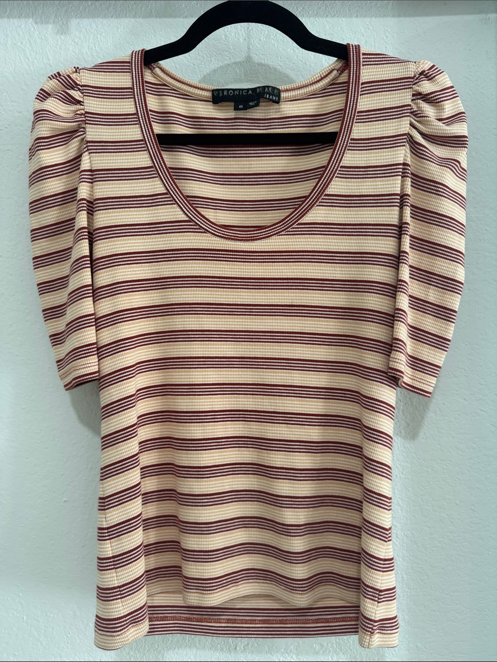 Veronica Beard Cream & Burgundy Striped Puff-Sleeve Knit Tee
